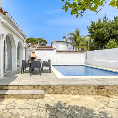 Holiday home Luna By Interhome Empuriabrava